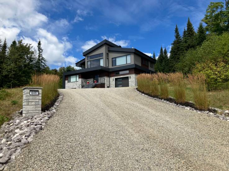 House for sale - Les Éboulements, Charlevoix (EB323)