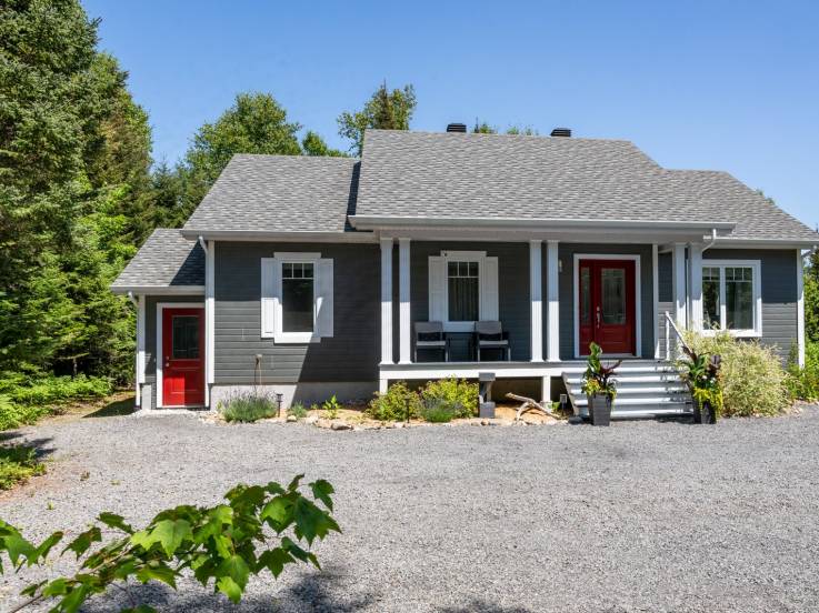 House for sale - Les Éboulements, Charlevoix (EB322)