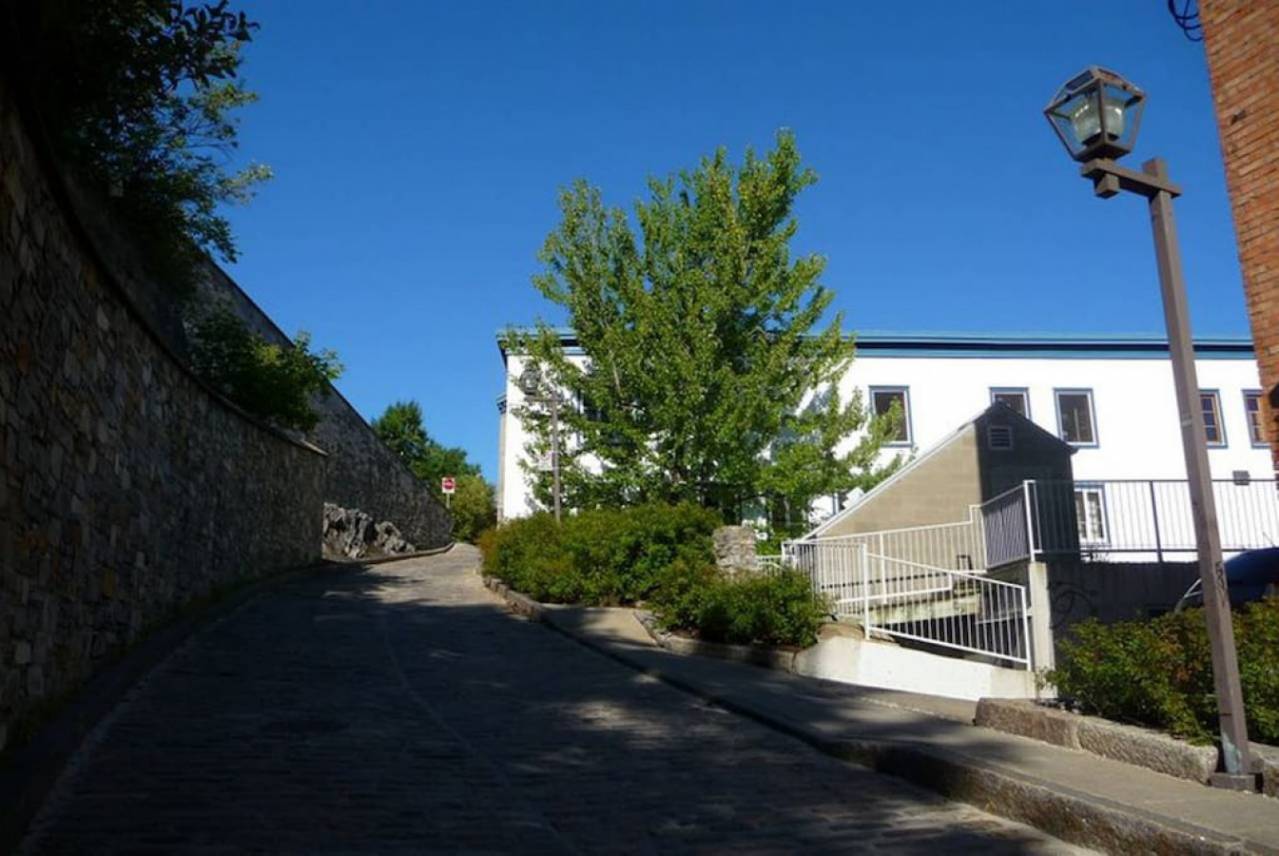 8 - Condo à louer, Québec (Code - 1002, vieux-quebec)