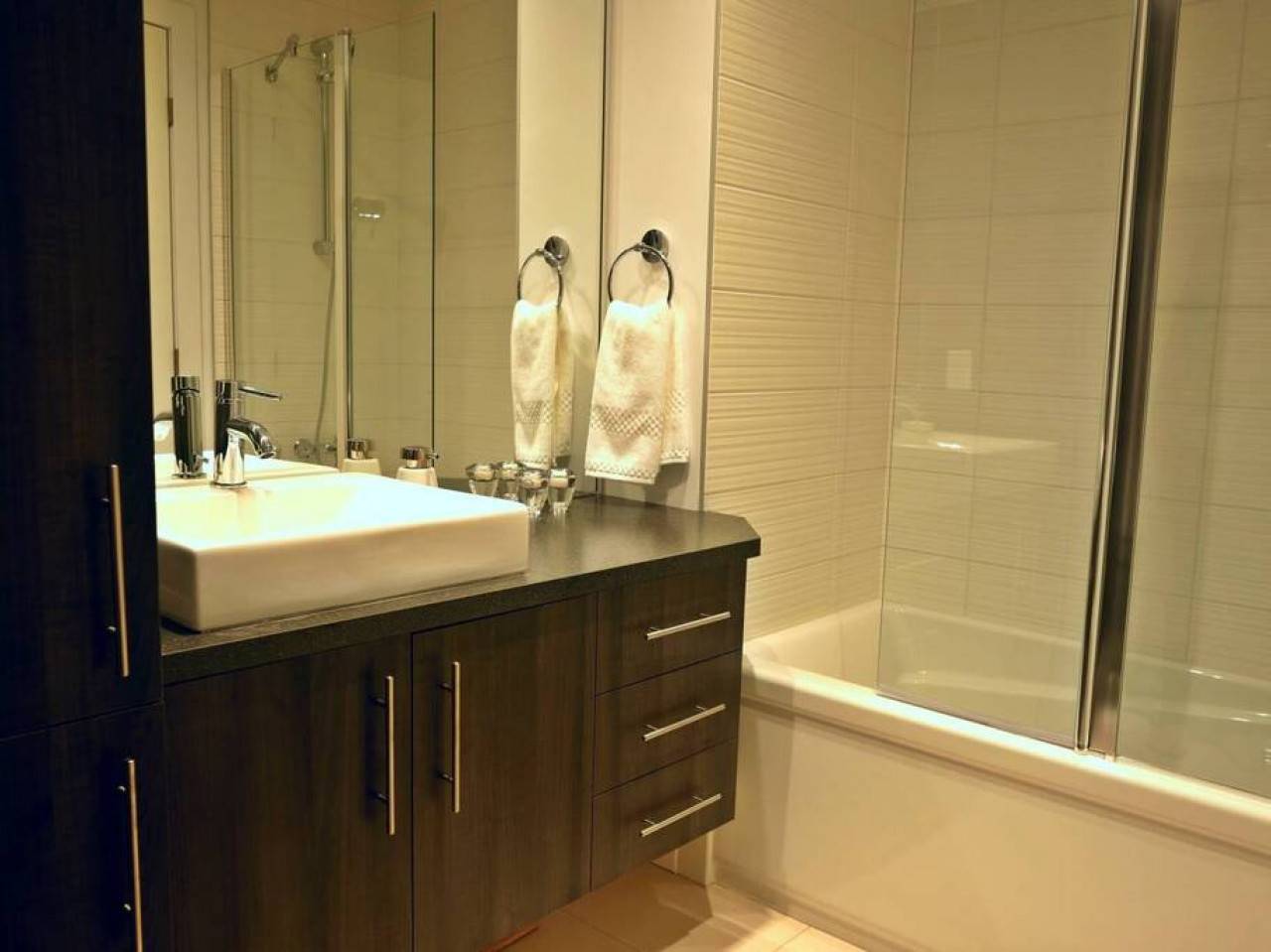 12 - Condo à louer, Vieux-Port de Québec (Code - 1176, vieux-quebec)