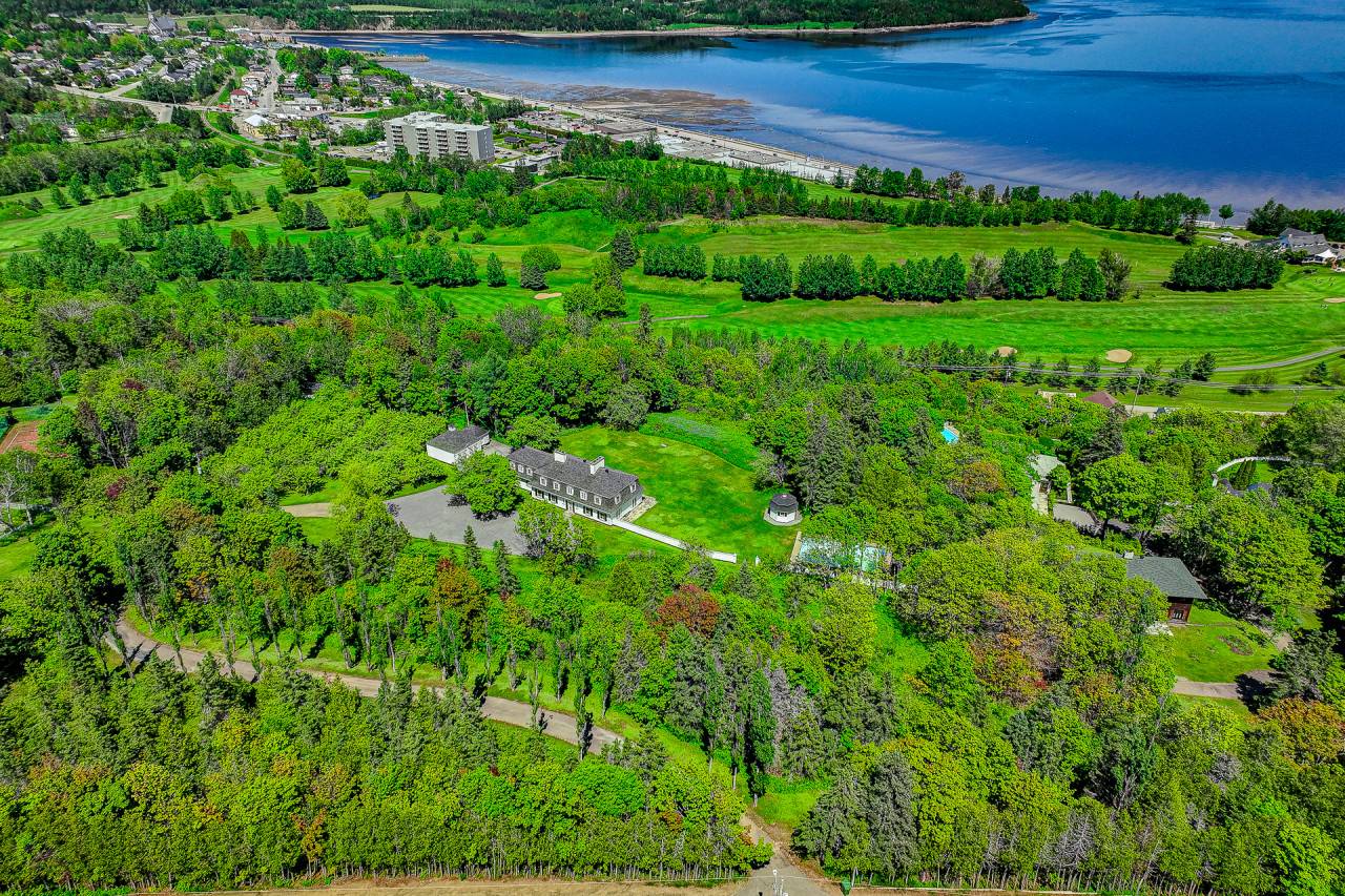 6 - Maison à louer, La Malbaie (Code - 359, charlevoix)