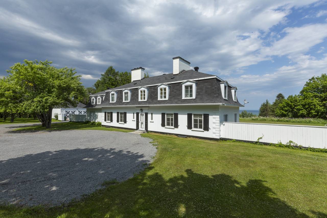 8 - Maison à louer, La Malbaie (Code - 359, charlevoix)