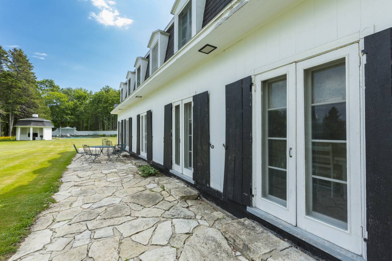 9 - Maison à louer, La Malbaie (Code - 359, charlevoix)