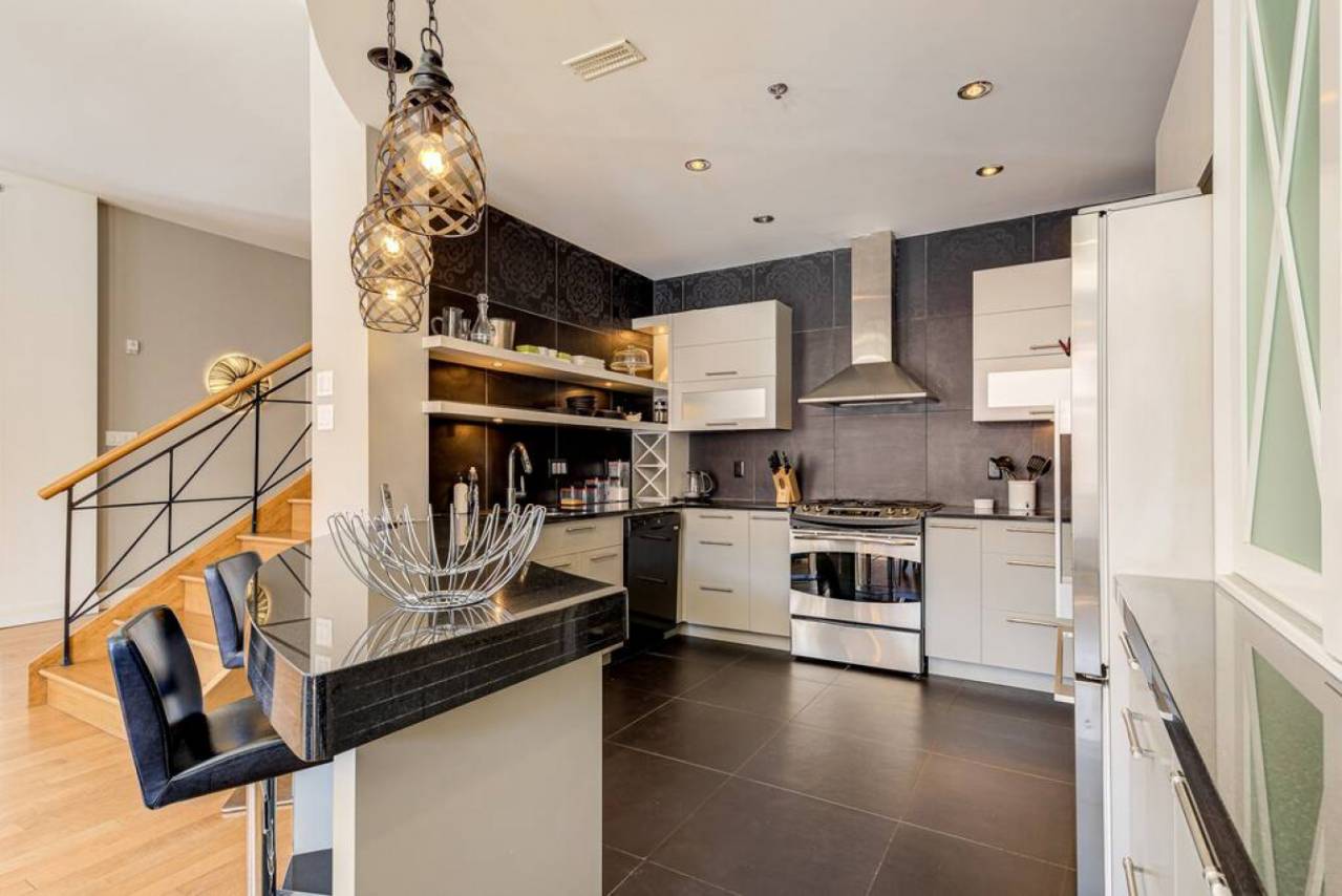 19 - Condo à louer, Québec (Code - 371102, vieux-quebec)