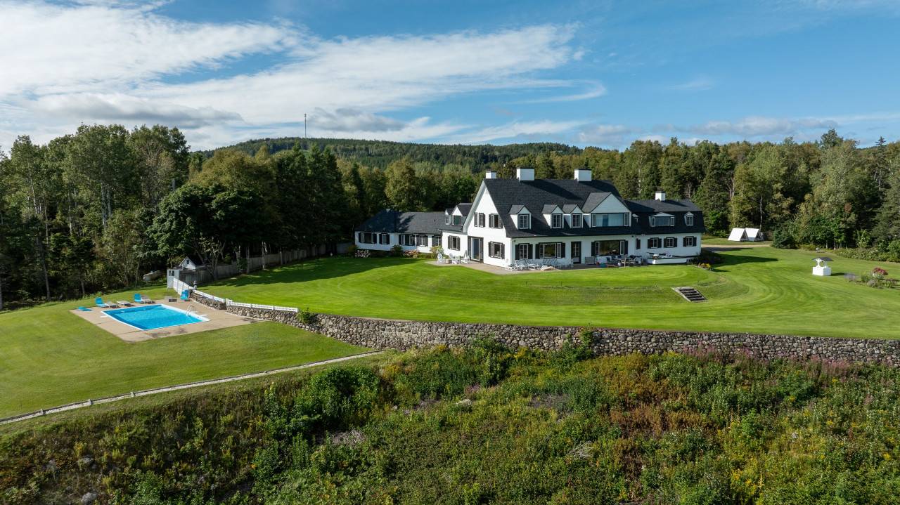 25 - Domaine et chalet à louer, La Malbaie (Code - 915, charlevoix)