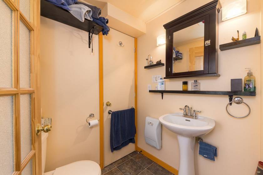 48 - Maison à vendre, Saint-Urbain (Code - su081, Charlevoix)