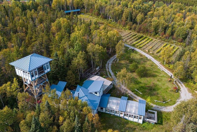 50 - Maison à vendre, Saint-Urbain (Code - su081, Charlevoix)
