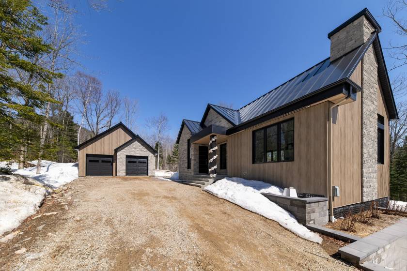 1 - House for sale, Petite-Rivière-Saint-François (Code - pr845, Charlevoix)