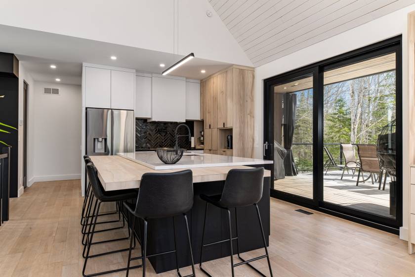 4 - House for sale, Petite-Rivière-Saint-François (Code - pr845, Charlevoix)