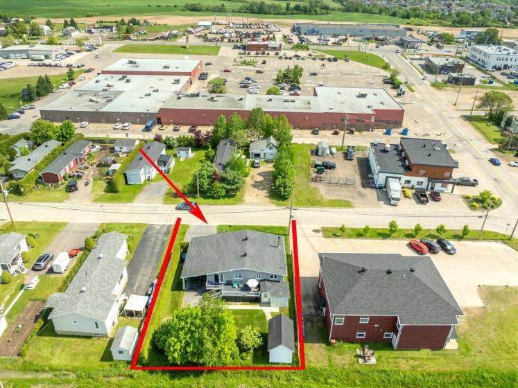 2 - House for sale, Baie-Saint-Paul (Code - sp886, Charlevoix)