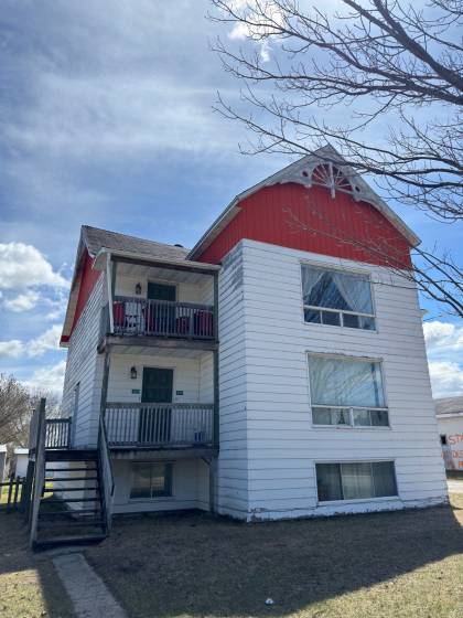 5 - Triplex à vendre, (Code - 001, )