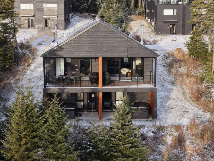 2 - House for sale, Petite-Rivière-Saint-François (Code - pr834, Charlevoix)