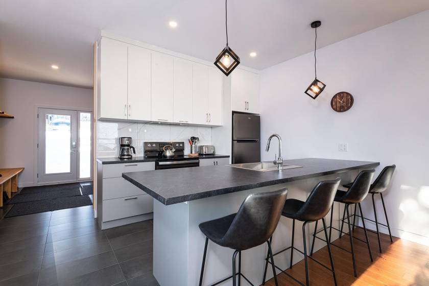 6 - House for sale, Petite-Rivière-Saint-François (Code - pr834, Charlevoix)