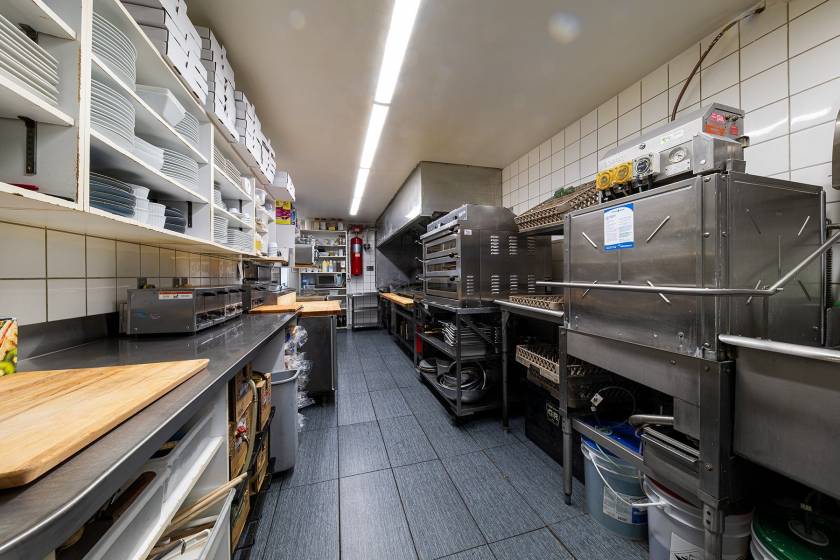 9 - Bâtiment commercial à vendre, Baie-Saint-Paul (Code - sp902, Charlevoix)