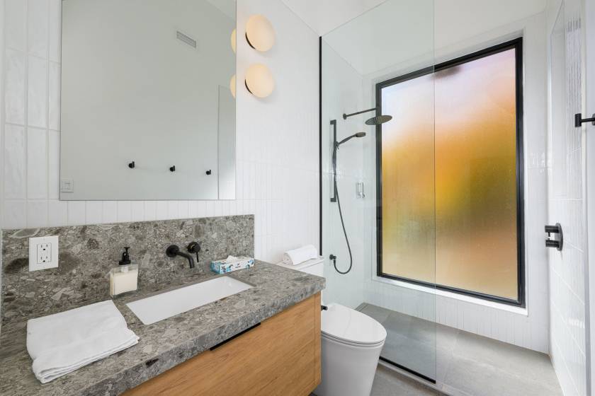 23 - Maison à vendre, Petite-Rivière-Saint-François (Code - pr831, Charlevoix)