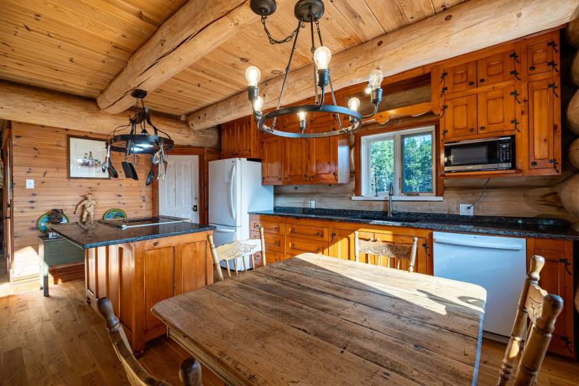 10 - House for sale, Saint-Urbain (Code - su089, Charlevoix)