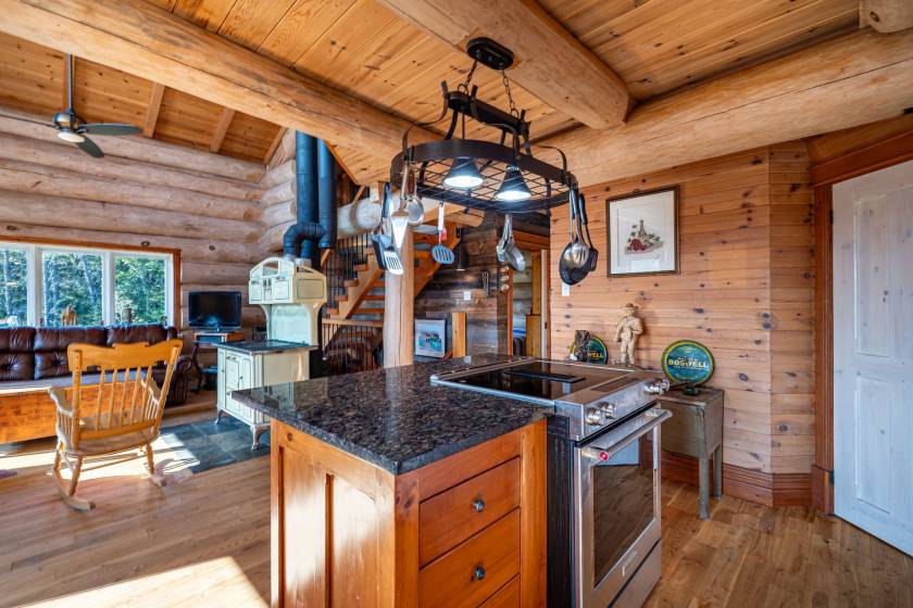11 - House for sale, Saint-Urbain (Code - su089, Charlevoix)