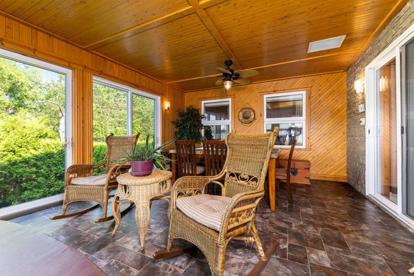 18 - Maison à vendre, Saint-Aimé-des-Lacs (Code - sal040, Charlevoix)