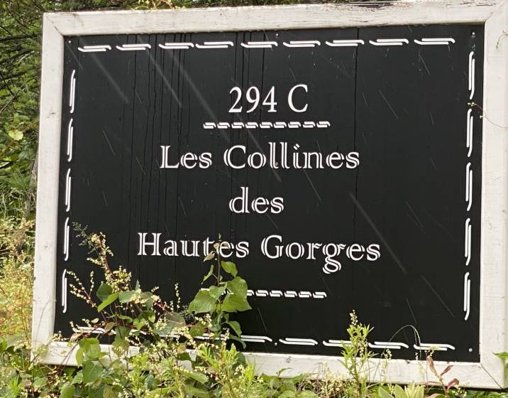 33 - Maison à vendre, Saint-Aimé-des-Lacs (Code - sal038, Charlevoix)