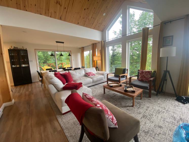 8 - Maison à vendre, Saint-Aimé-des-Lacs (Code - sal038, Charlevoix)