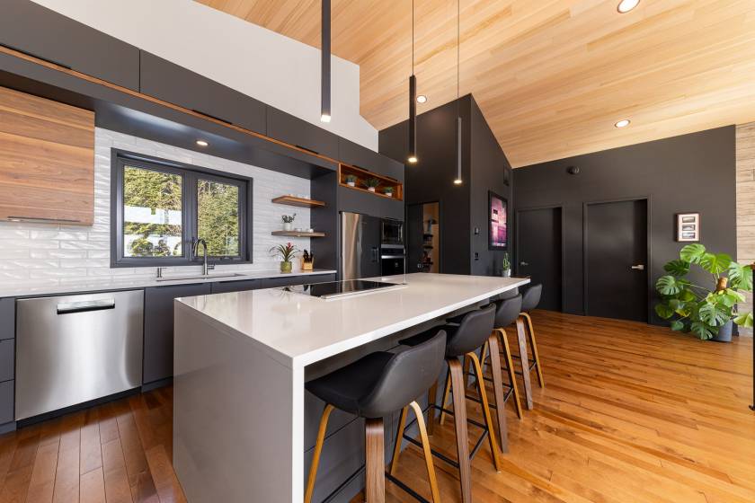 9 - Maison à vendre, Les Éboulements (Code - eb323, Charlevoix)