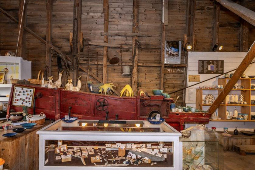 9 - Bâtiment commercial à vendre, Saint-Siméon (Code - ss069, Charlevoix)