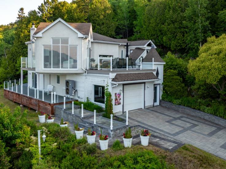 House for sale - Baie-Saint-Paul, Charlevoix (SP911)