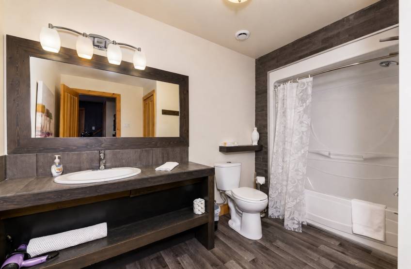 16 - Maison à vendre, Petite-Rivière-Saint-François (Code - pr862, Charlevoix)