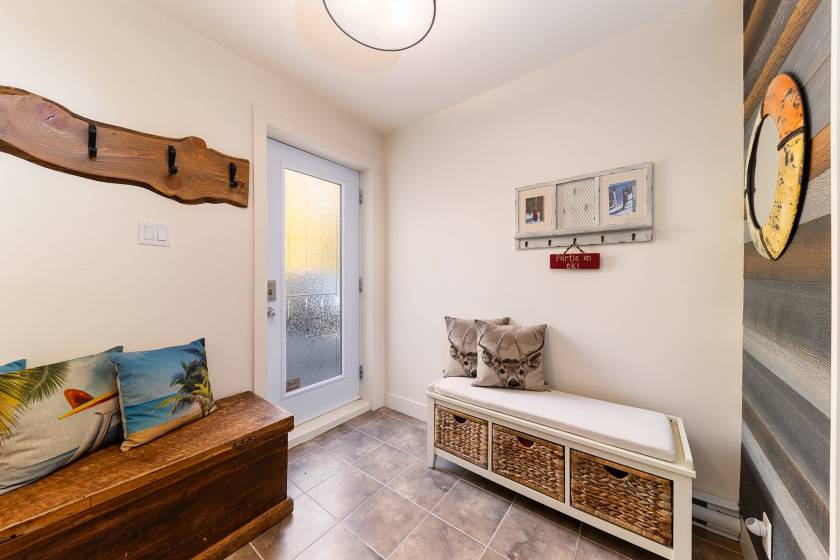 21 - House for sale, Petite-Rivière-Saint-François (Code - pr800, Charlevoix)