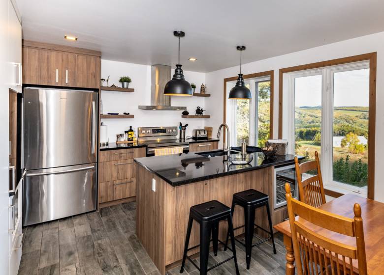 12 - Maison à vendre, Saint-Urbain (Code - su085, Charlevoix)