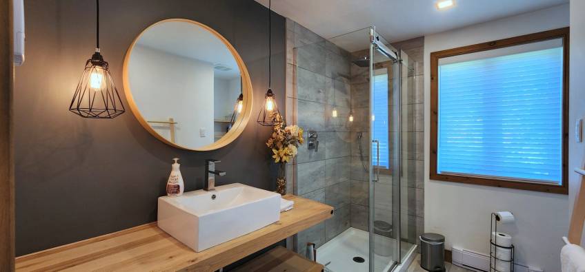 45 - Maison à vendre, Saint-Urbain (Code - su085, Charlevoix)