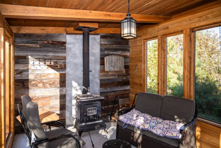 48 - Maison à vendre, Saint-Urbain (Code - su085, Charlevoix)