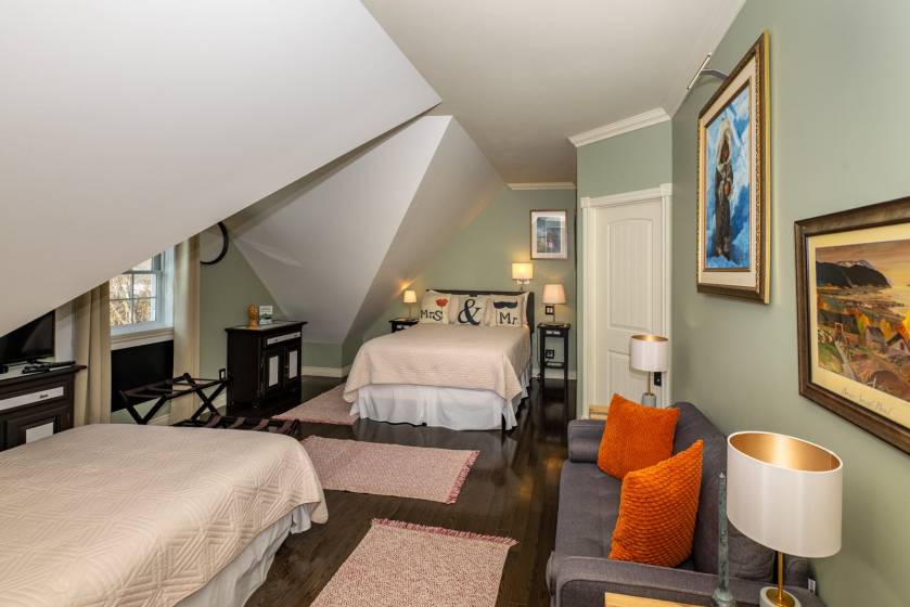 33 - House for sale, Baie-Saint-Paul (Code - sp880, Charlevoix)