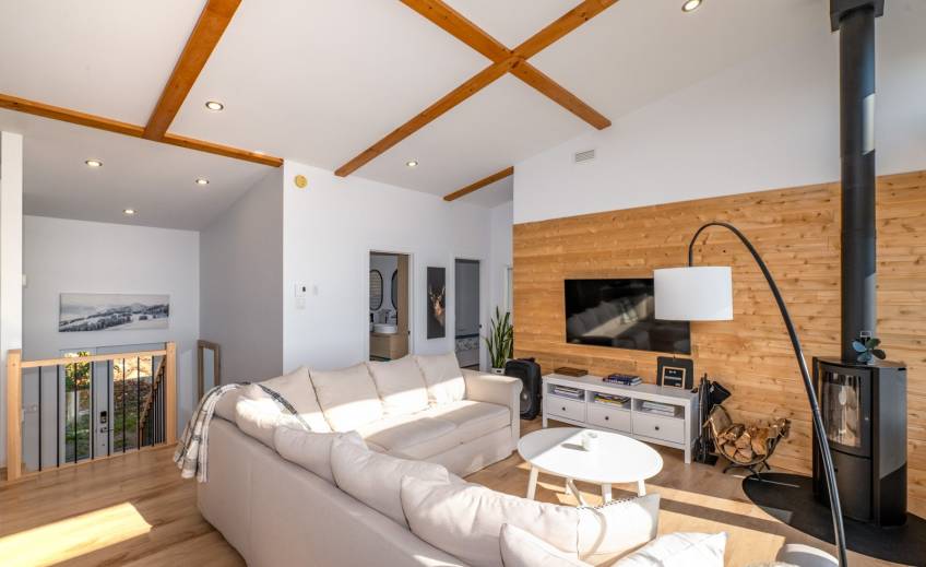 8 - Maison à vendre, Les Éboulements (Code - eb318, Charlevoix)