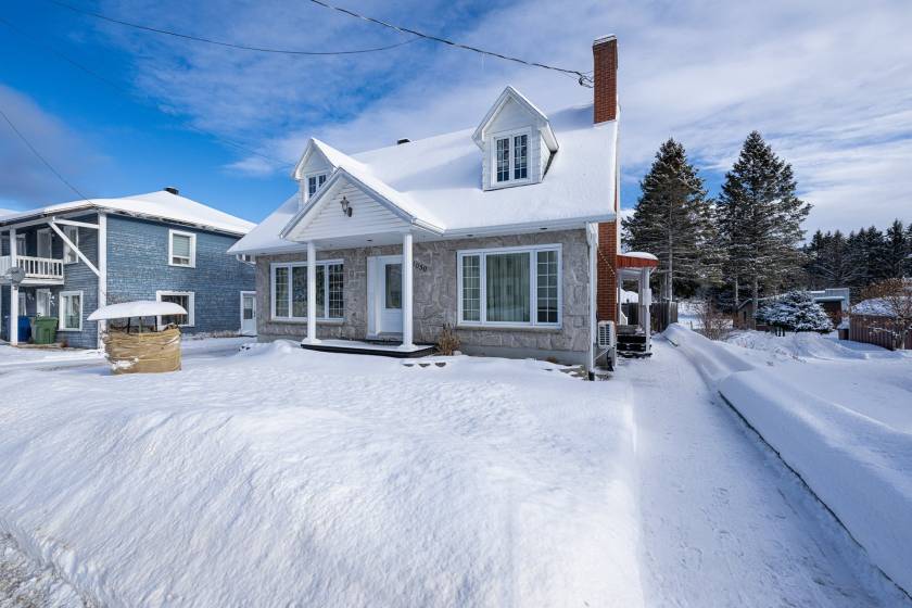 2 - House for sale, Saint-Urbain (Code - su088, Charlevoix)