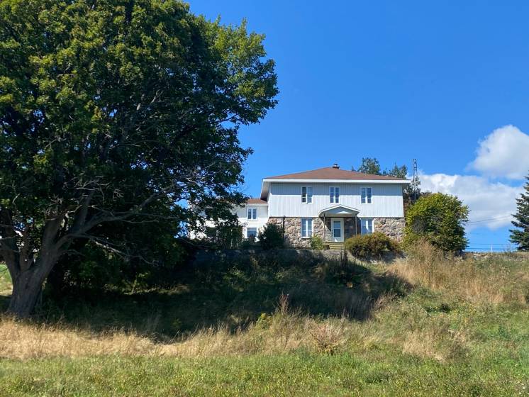 1 - Maison à vendre, L'Isle-aux-Coudres (Code - ic043, Charlevoix)