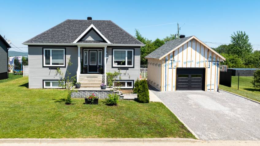 2 - House for sale, Saint-Hilarion (Code - sh048, Charlevoix)