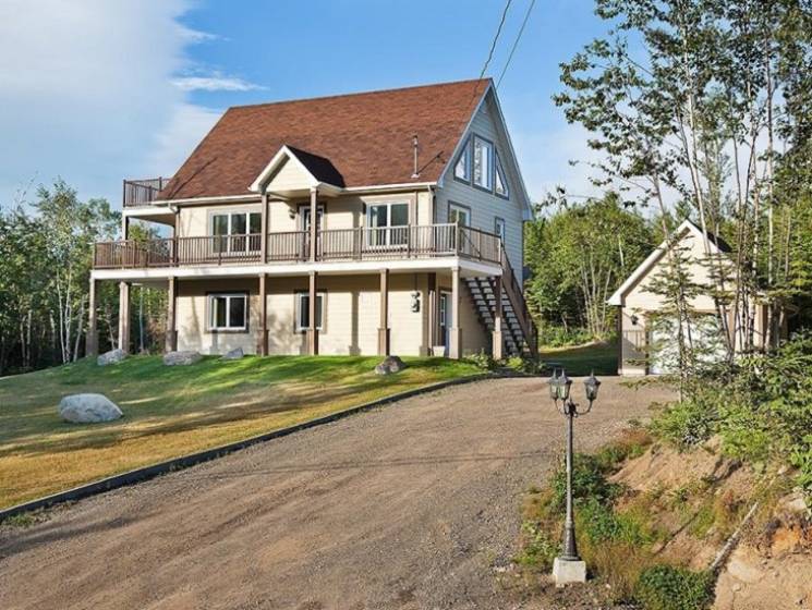 2 - Maison à vendre, Petite-Rivière-Saint-François (Code - pr822, Charlevoix)