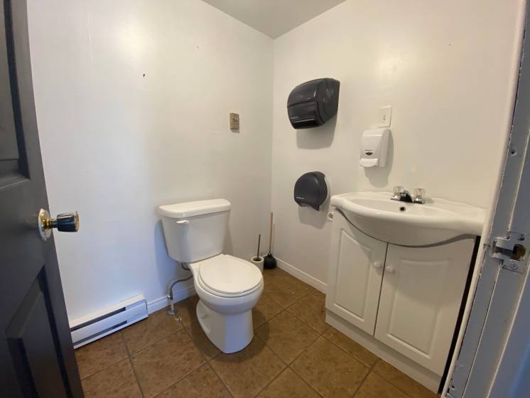 9 - Income property for sale, La Malbaie (Code - mb420, Charlevoix)