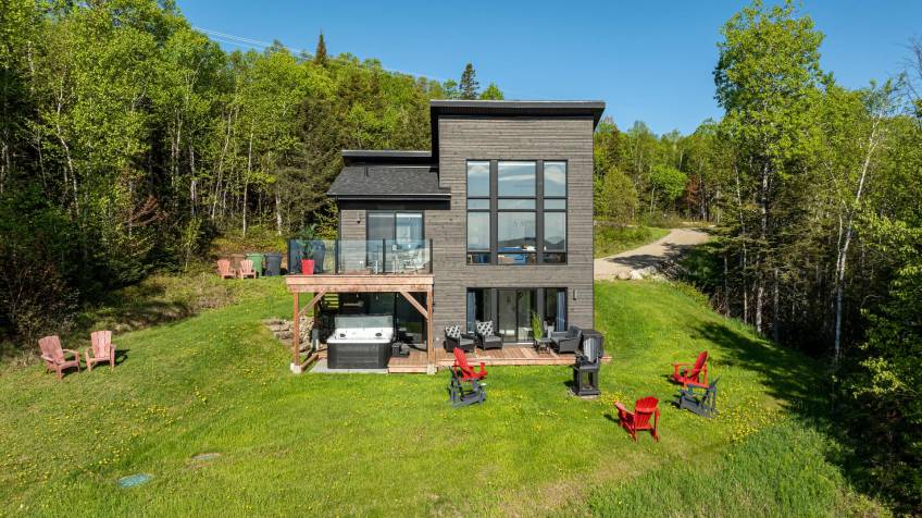2 - Maison à vendre, Les Éboulements (Code - eb328, Charlevoix)