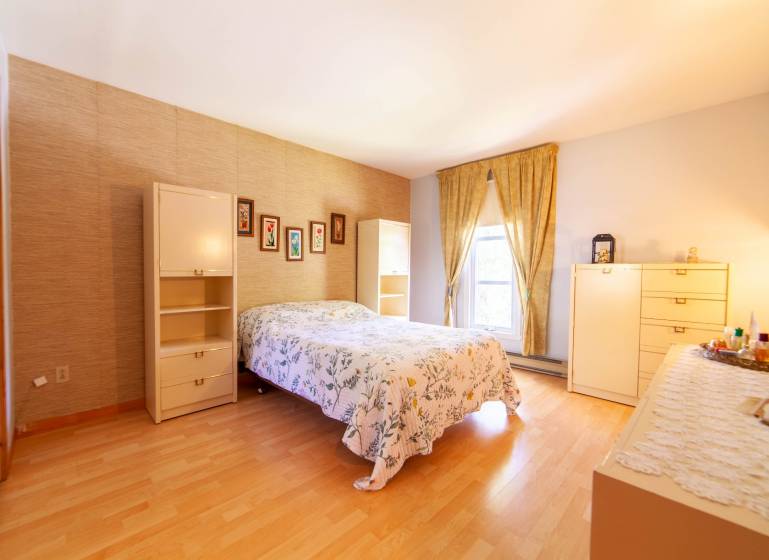 18 - Terrain et terre à vendre, (Code - 001, )